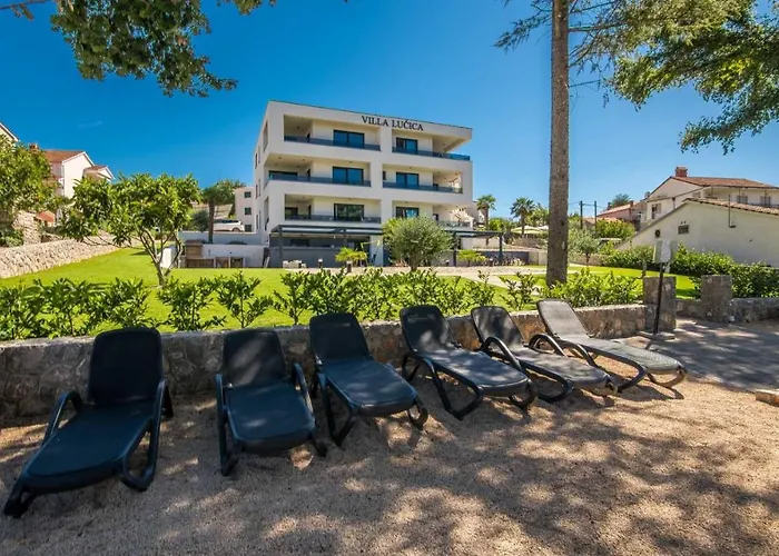 Luxury Apartments Villa Lucica